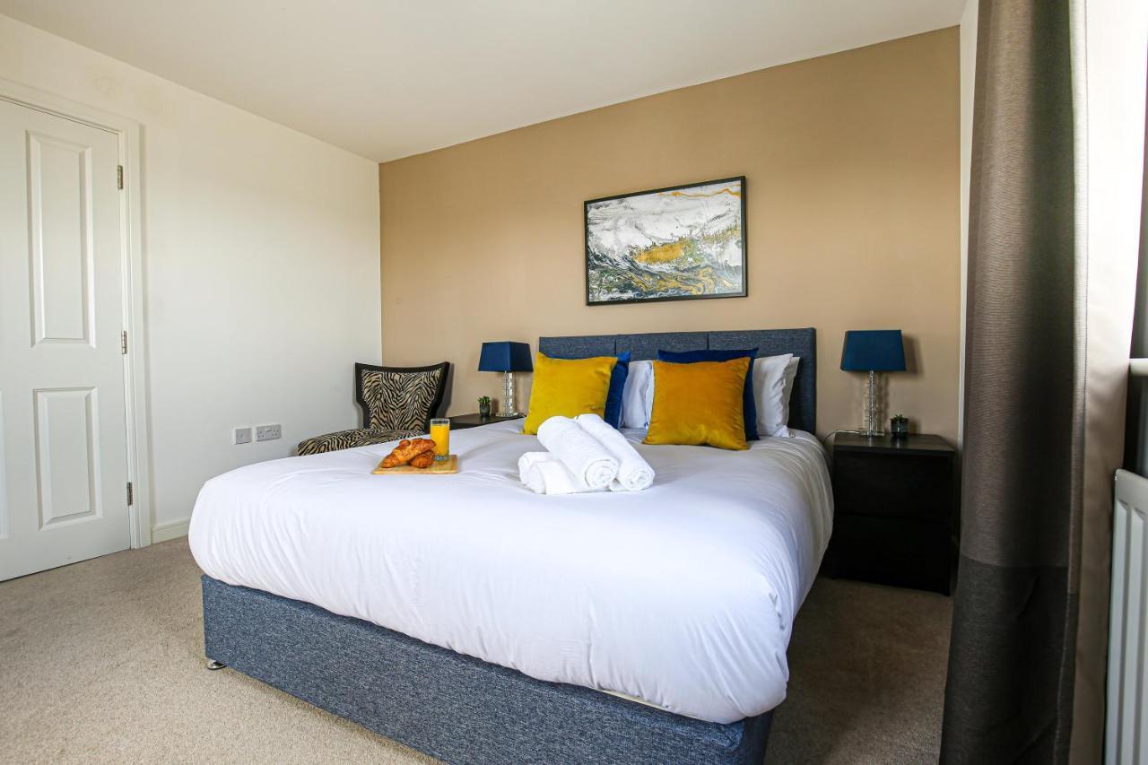 Holiday home Premium 4 Large Double Bed Townhouse In Bicester, Next To Village Bicester